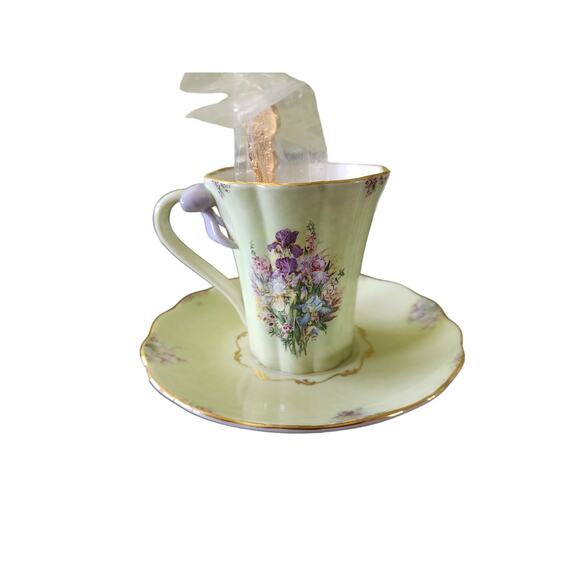 Bradford Edition 13 piece Vintage Teacup Set Blue, Green, Pink, and Yellow - Picture 4 of 8